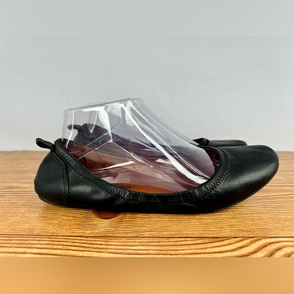 Women’s LUCKY BRAND Eleesia Black Leather Casual Slip On Flats Shoes Size 10M - Picture 2 of 10